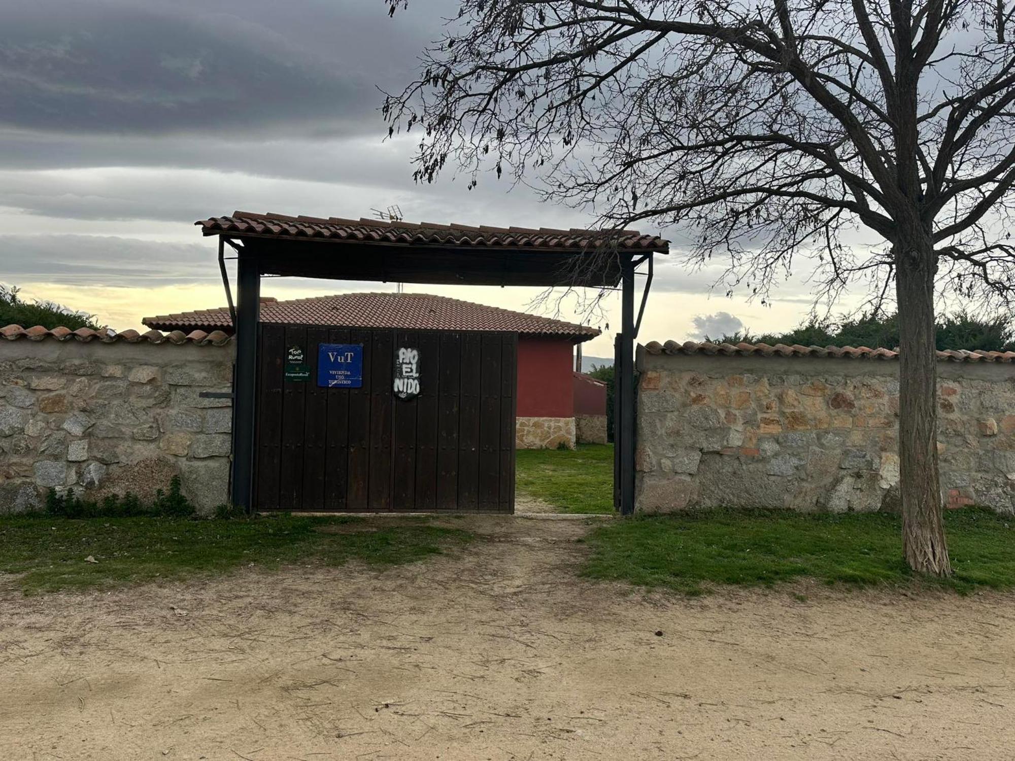 Vivienda De Uso Turistico El Nido ξενώνας La Serrada Εξωτερικό φωτογραφία