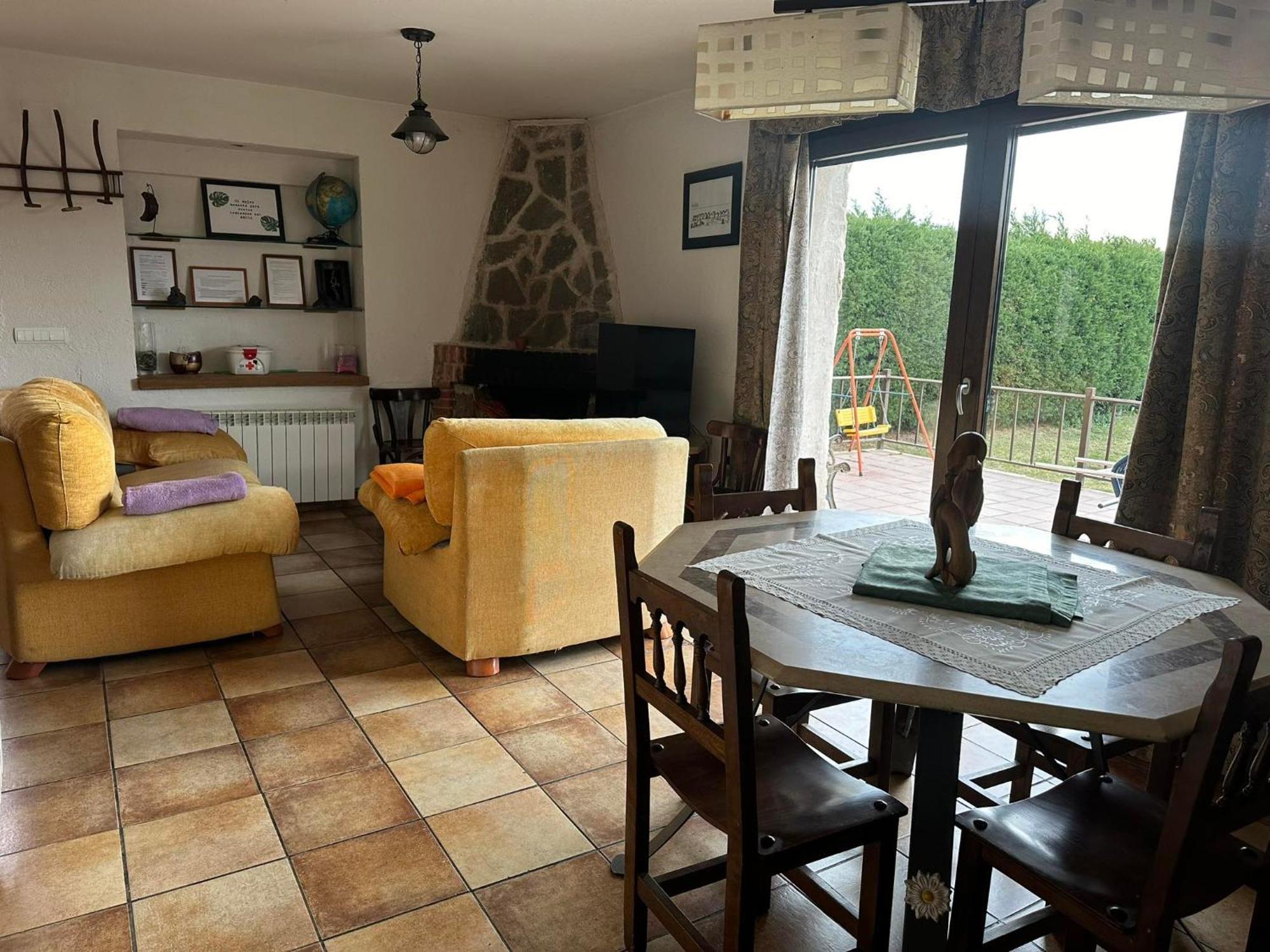 Vivienda De Uso Turistico El Nido ξενώνας La Serrada Εξωτερικό φωτογραφία